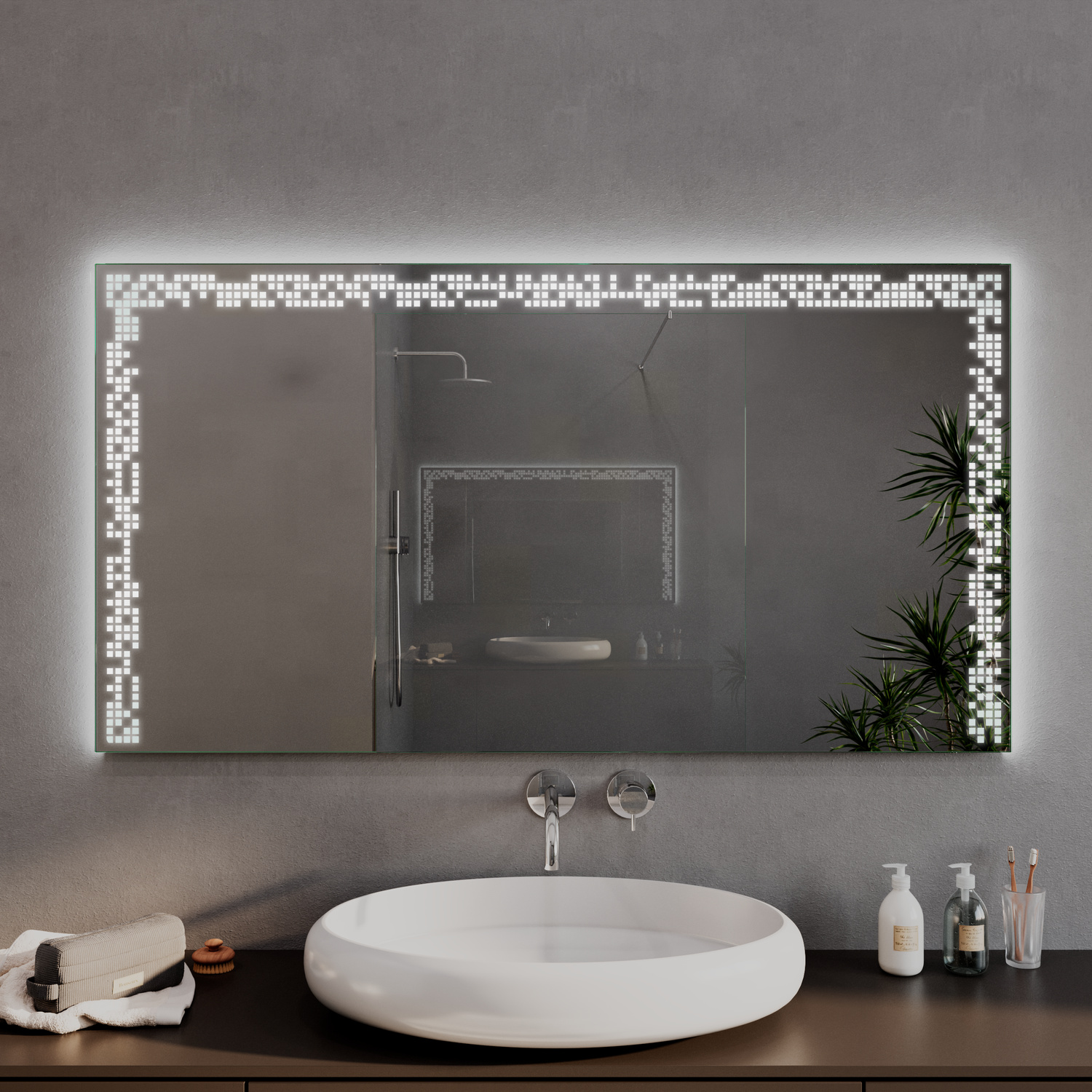 BILLANCOURT LED-Badspiegel mit eingeschalteter Beleuchtung, 1500x1500 mm, leuchtender Mosaikrahmen in warmweiß, über schwarzem Marmor-Waschtisch mit rundem weißem Aufsatzwaschbecken, modernes Bad mit beigen Holzvertäfelungen