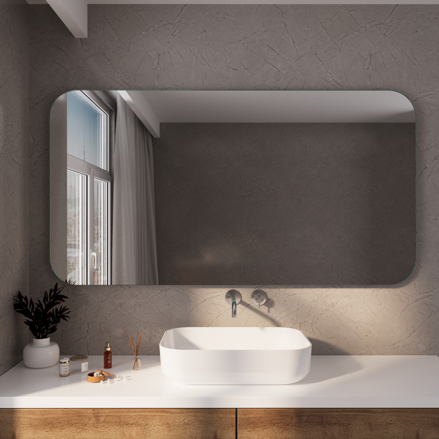 Badspiegel Modell Lambelle Rad mit abgerundeten Ecken und ausgeschalteter Beleuchtung über Waschbecken, modernes Badezimmer mit natürlichem Licht.