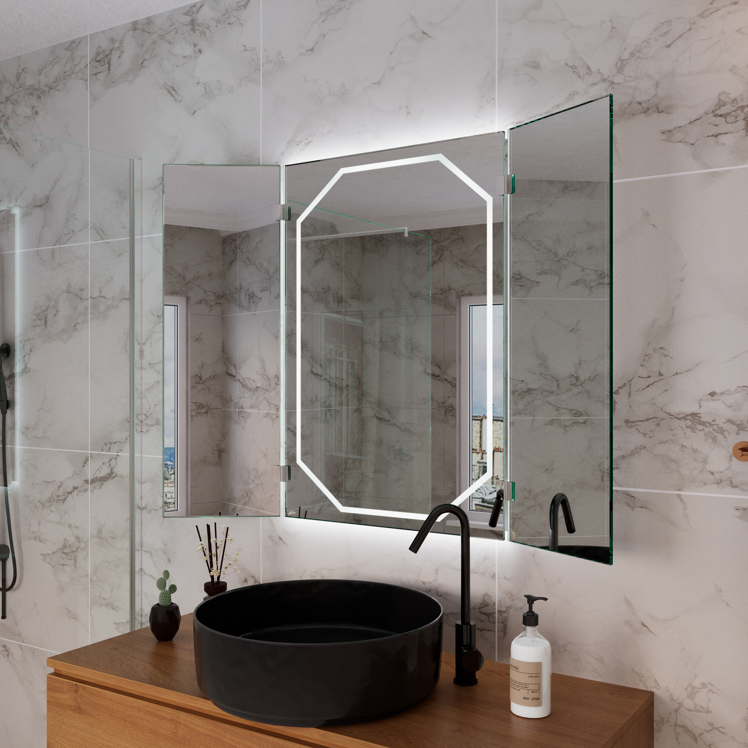 LIMA LED-Badspiegel seitliche Ansicht mit abgeschrägten oberen Ecken, 1500x1500 mm, eingeschaltete warmweiße LED-Beleuchtung entlang der Kanten leuchtend, über Holzwaschtisch mit schwarzem rundem Waschbecken, zwei schwarze Wandarmaturen, Marmorfliesen, Ba
