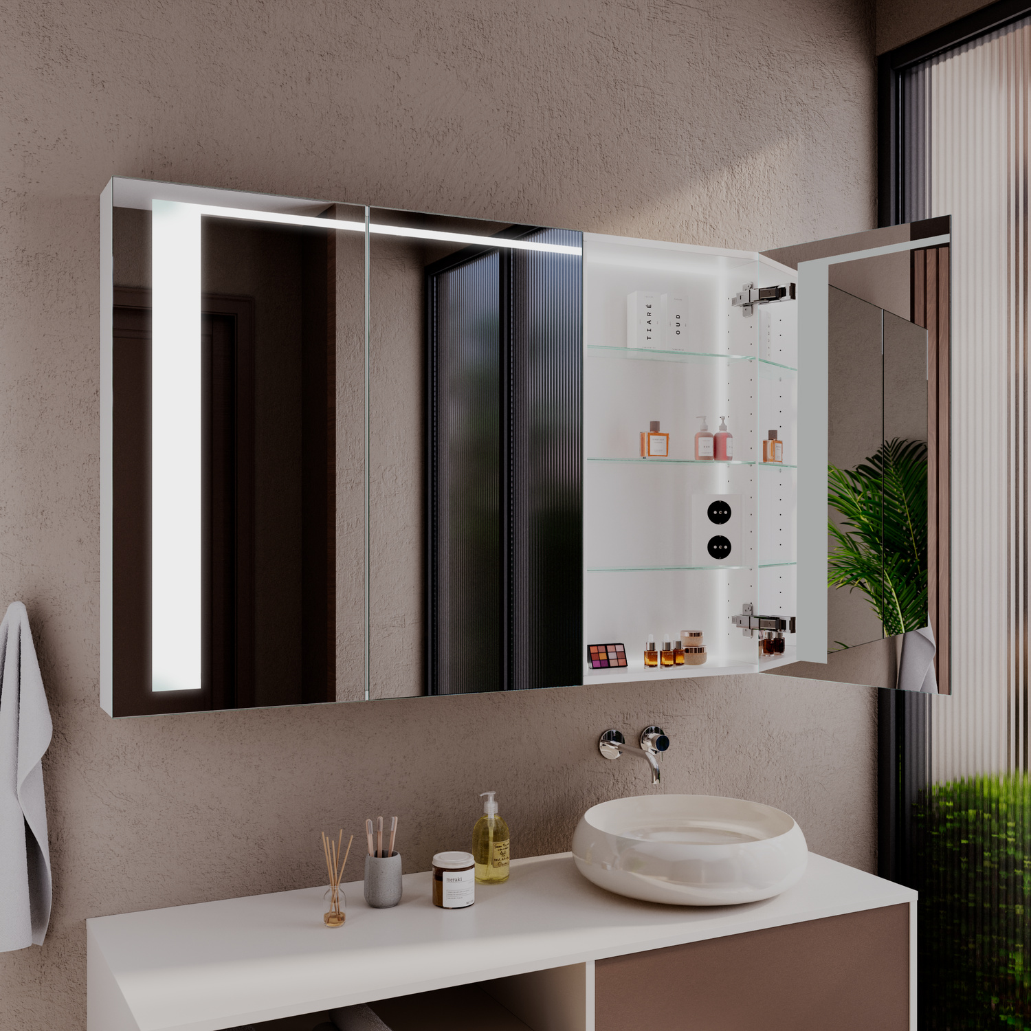 BERGEN LED-Spiegelschrank mit eingeschalteter Beleuchtung, 1500x1500 mm, drei Türen mit vertikalen LED-Lichtstreifen, über weißem Waschtisch mit rundem Aufsatzwaschbecken, beige-rosa Wand, moderne Wandarmaturen, elegantes Bad