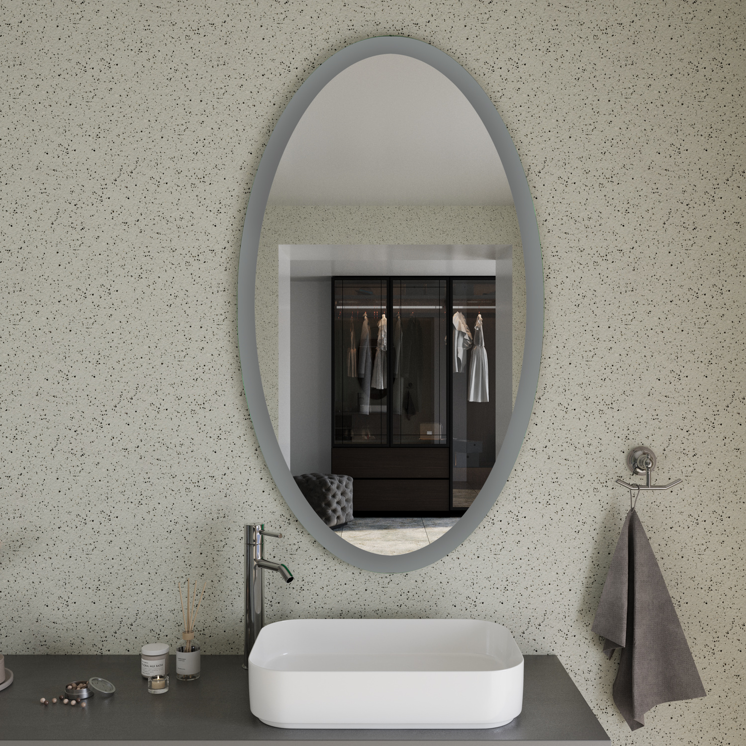 SETE EL30 ovaler LED-Badspiegel mit ausgeschalteter Beleuchtung, 1500x1500 mm, abgerundete Ecken mit 30mm Radius, über weißem rechteckigem Aufsatzwaschbecken, schwarze Armatur, graue Terrazzo-Wand, graues Handtuch, modernes minimalistisches Bad
