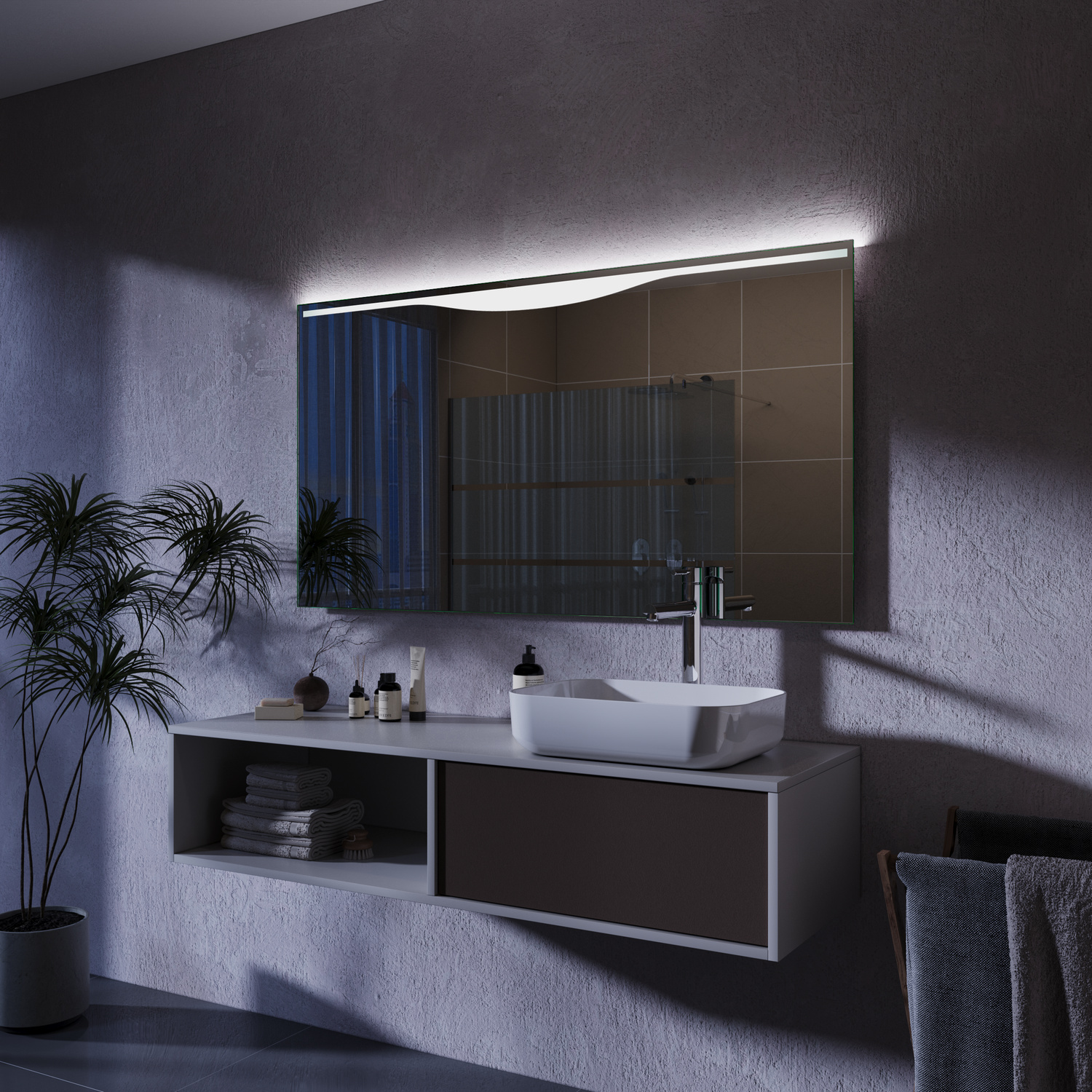 LERIDA LED-Badspiegel mit eingeschalteter Beleuchtung, 1500x1500 mm, rechteckig randlos mit oberer LED-Beleuchtung, seitliche Perspektive, Nachtaufnahme, über weißem rechteckigem Aufsatzwaschbecken auf modernem Waschtisch, blaues Mondlicht, Pflanzen, Bad