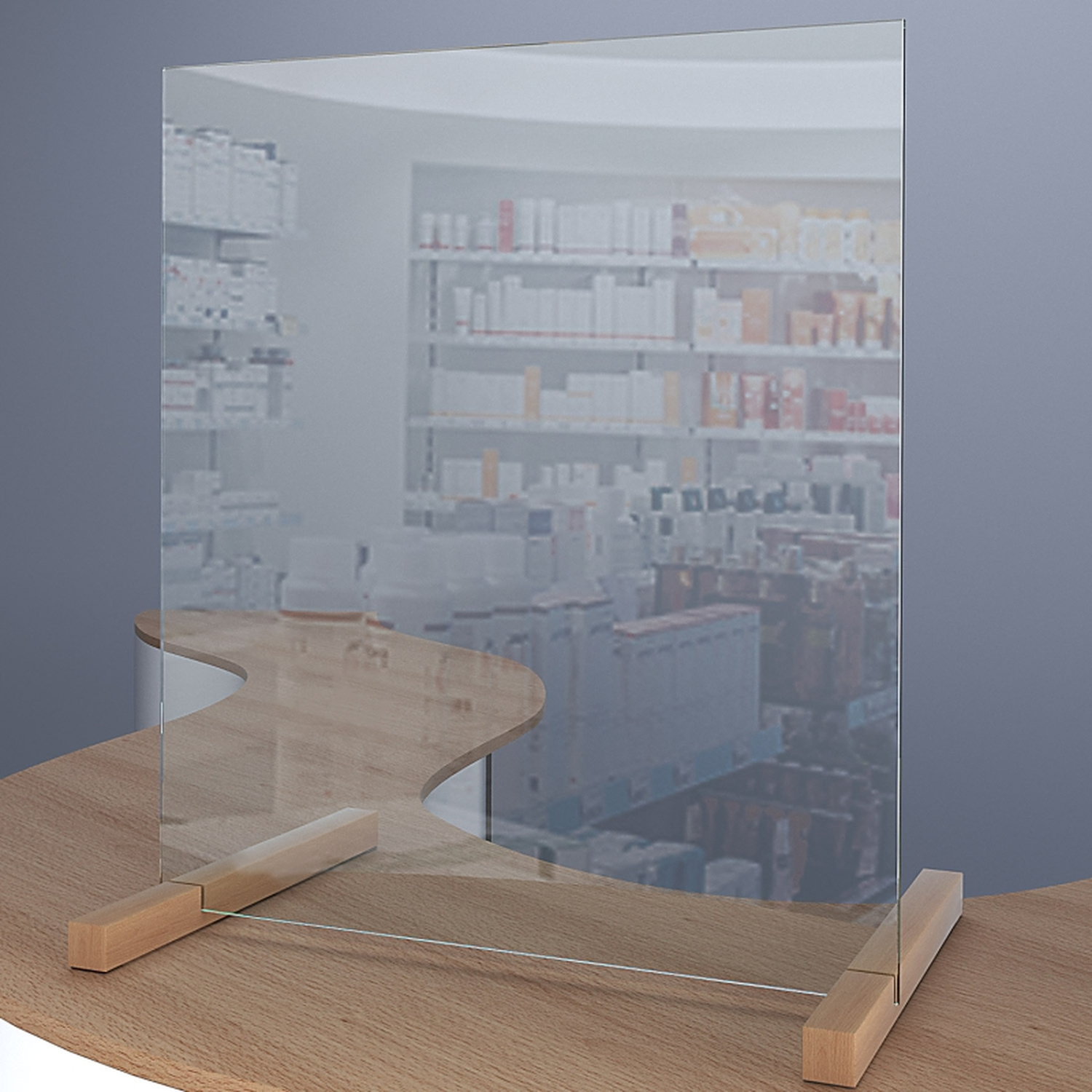 Freistehende Hygieneschutzwand aus ESG-Glas F1 mit Holzsockel und kleiner seitlicher Durchreiche vor verschwommenem Apotheken-HintergrundRetry