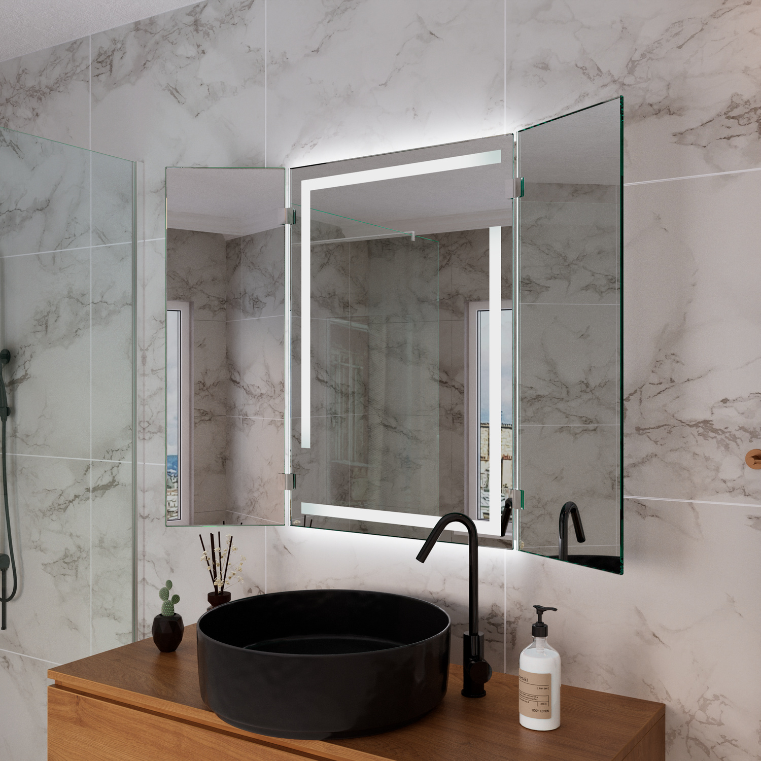 COSENZAS dreiteiliger LED-Badspiegel mit eingeschalteter Beleuchtung, 1500x1500 mm, Seitenansicht leuchtend mit warmweißem Lichtrahmen, bewegliche Spiegelpanele mit Regal, über schwarzem rundem Aufsatzwaschbecken auf Holzwaschtisch