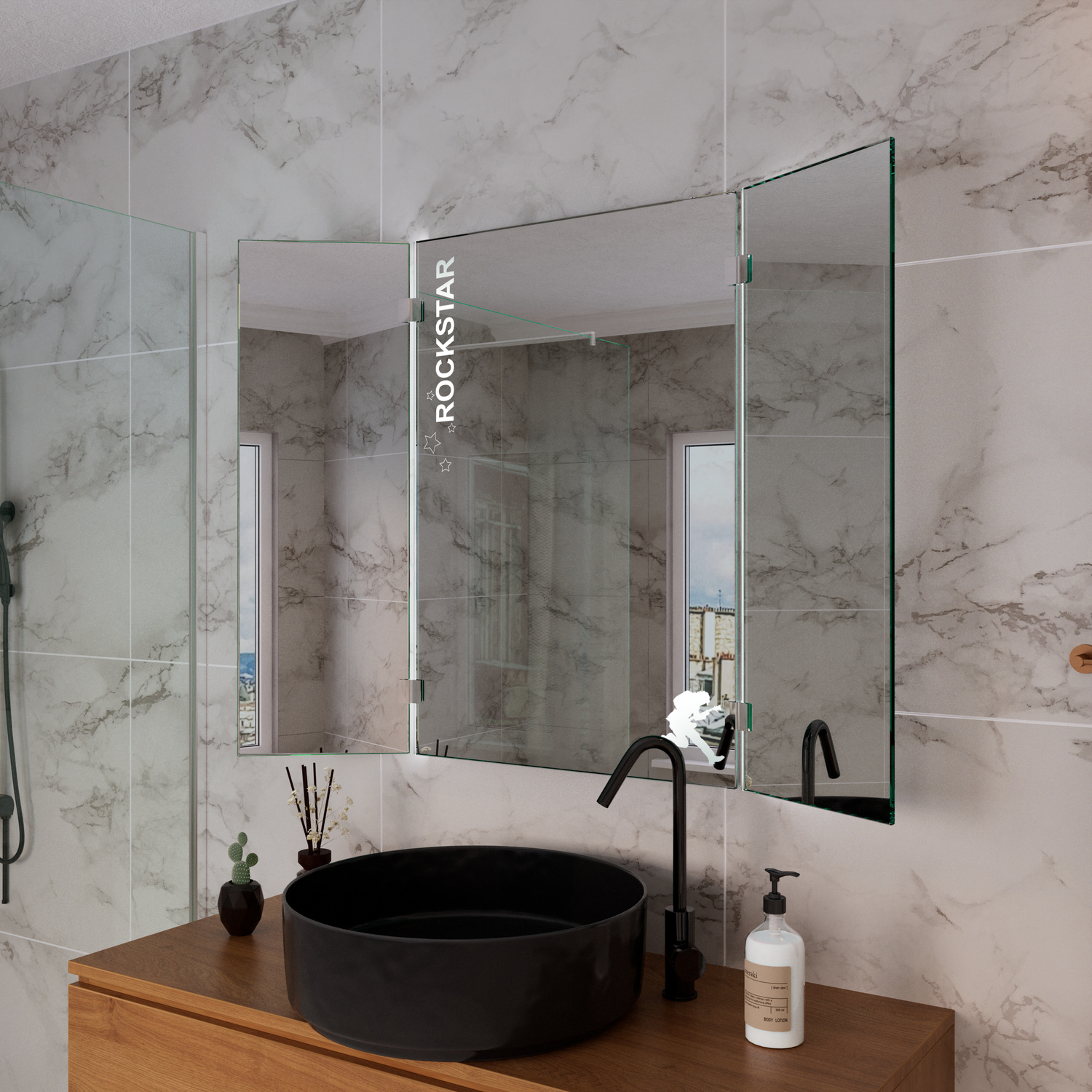 Salvadors Badspiegel mit seitlichen Flügeln und eingeschalteter LED-Beleuchtung, 1500x1500 mm, leuchtende Lichtleiste links, über schwarzem rundem Aufsatzwaschbecken auf Holzwaschtisch, modernes Bad mit Marmoroptik-Fliesen