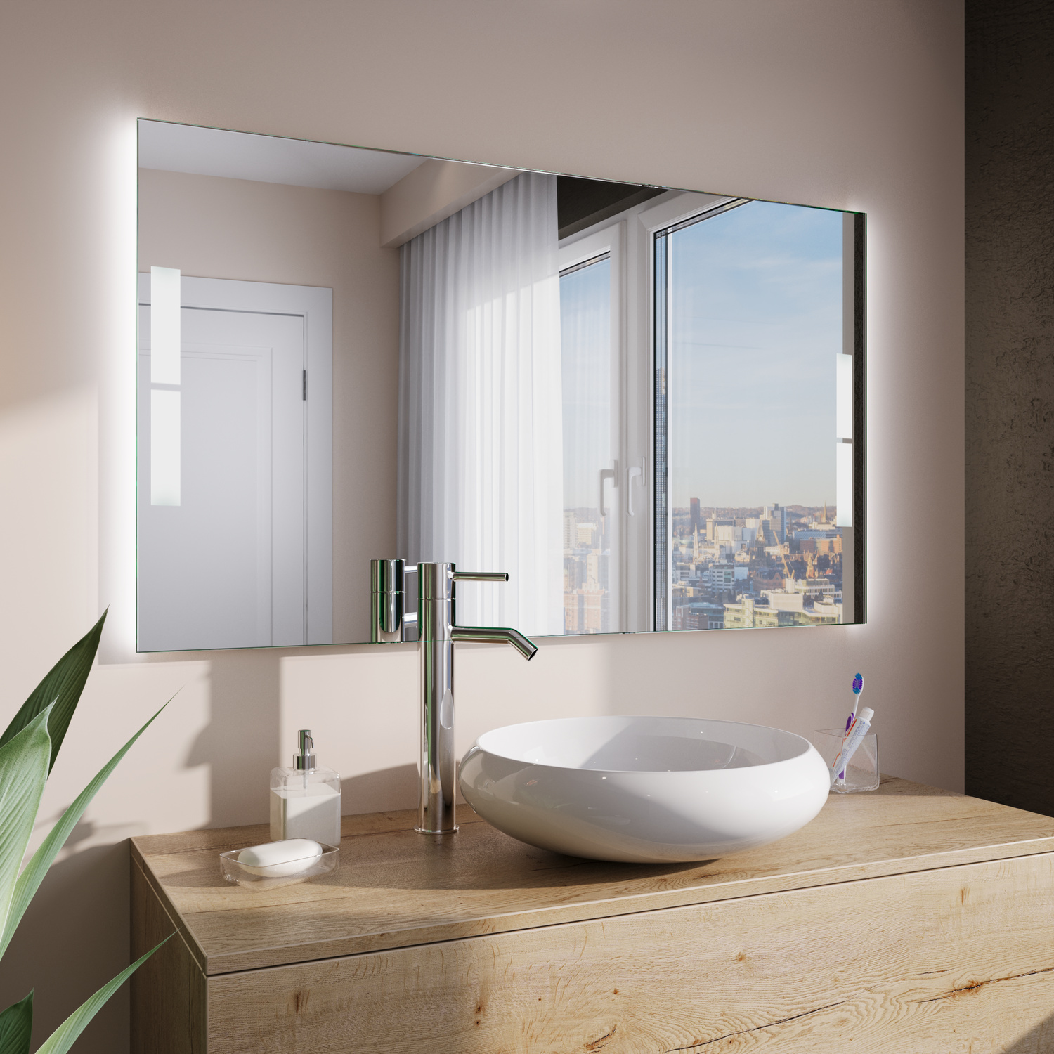 PORTO CHRISTO Badspiegel in Seitenansicht mit eingeschalteter LED-Beleuchtung, 1500x1500 mm, warmweißer Lichtrahmen seitlich leuchtend, über weißem ovalem Waschbecken auf Holzwaschtisch, hohe Standarmatur, Fenster mit Stadtblick, Pflanze, Bad