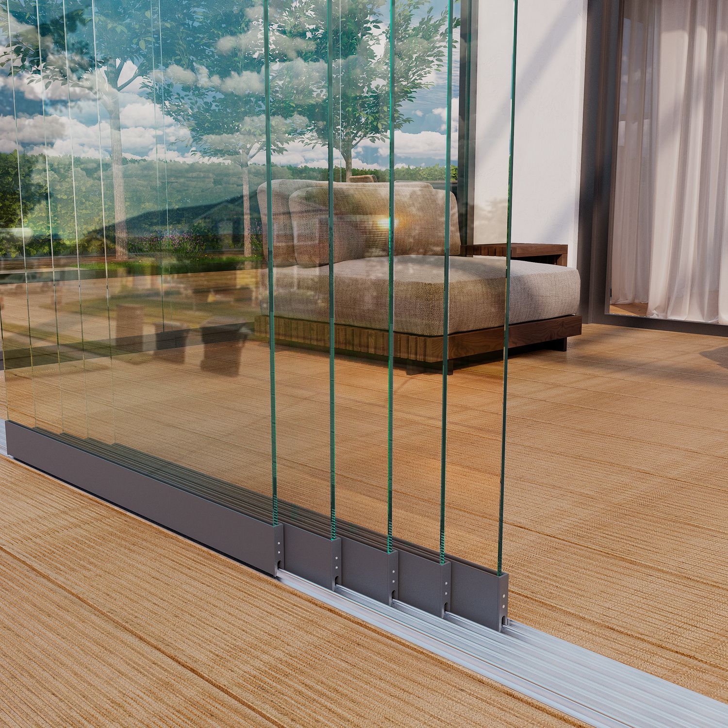 Glas-Schiebewände rahmenlos aus klarem Glas, mehrflügelige transparente Schiebeelemente mit Bodenschiene, teilweise geöffnete Panorama-Verglasung zum Garten, moderner Wohnraum mit Holzboden, Sessel und Bergblick, flexible Raumöffnung zur Terrasse
